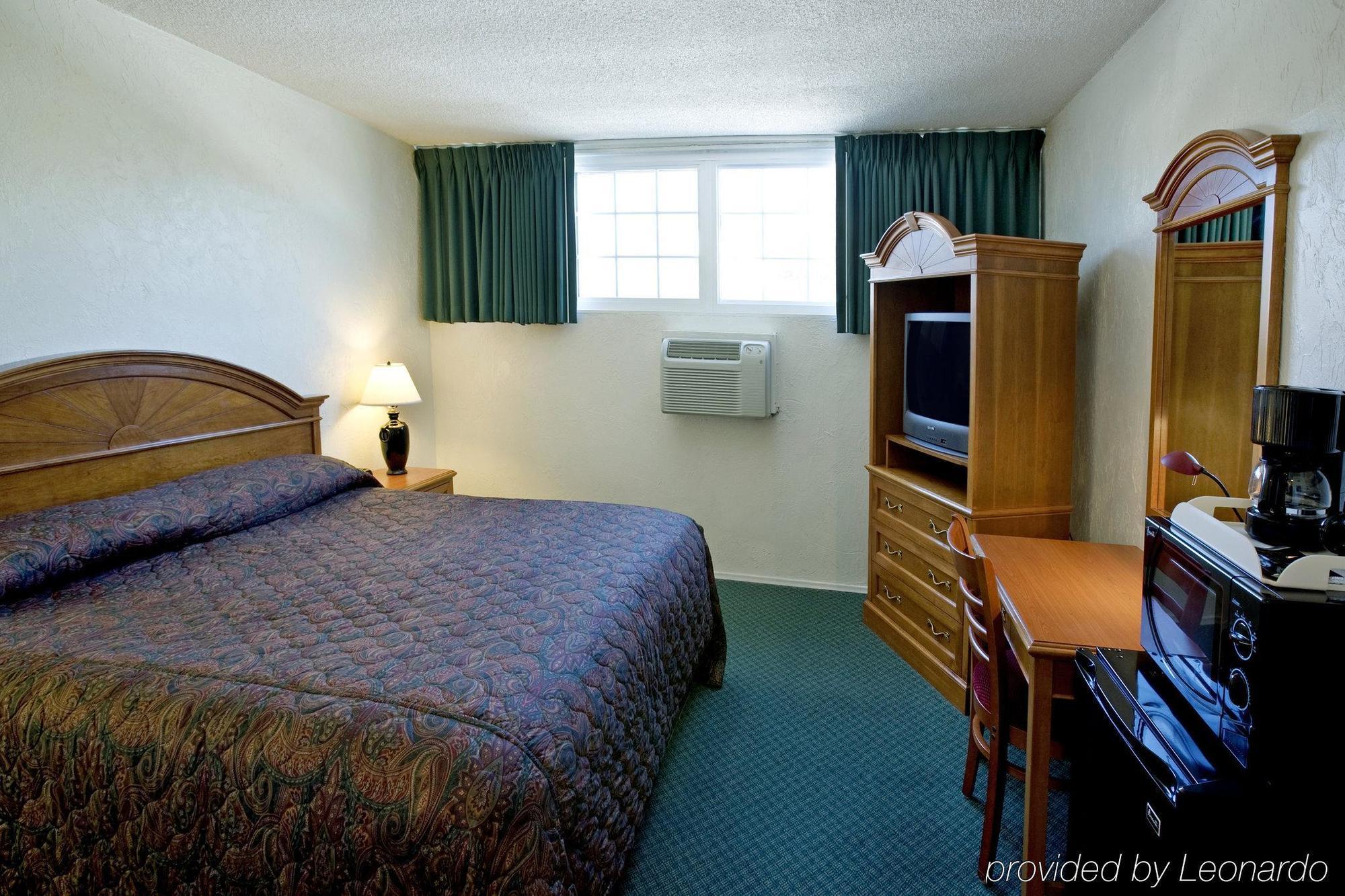 Americas Best Value Inn Loma Lodge San Diego Room photo